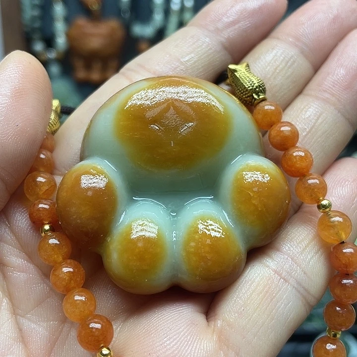 未镶嵌蛇纹石玉颈饰