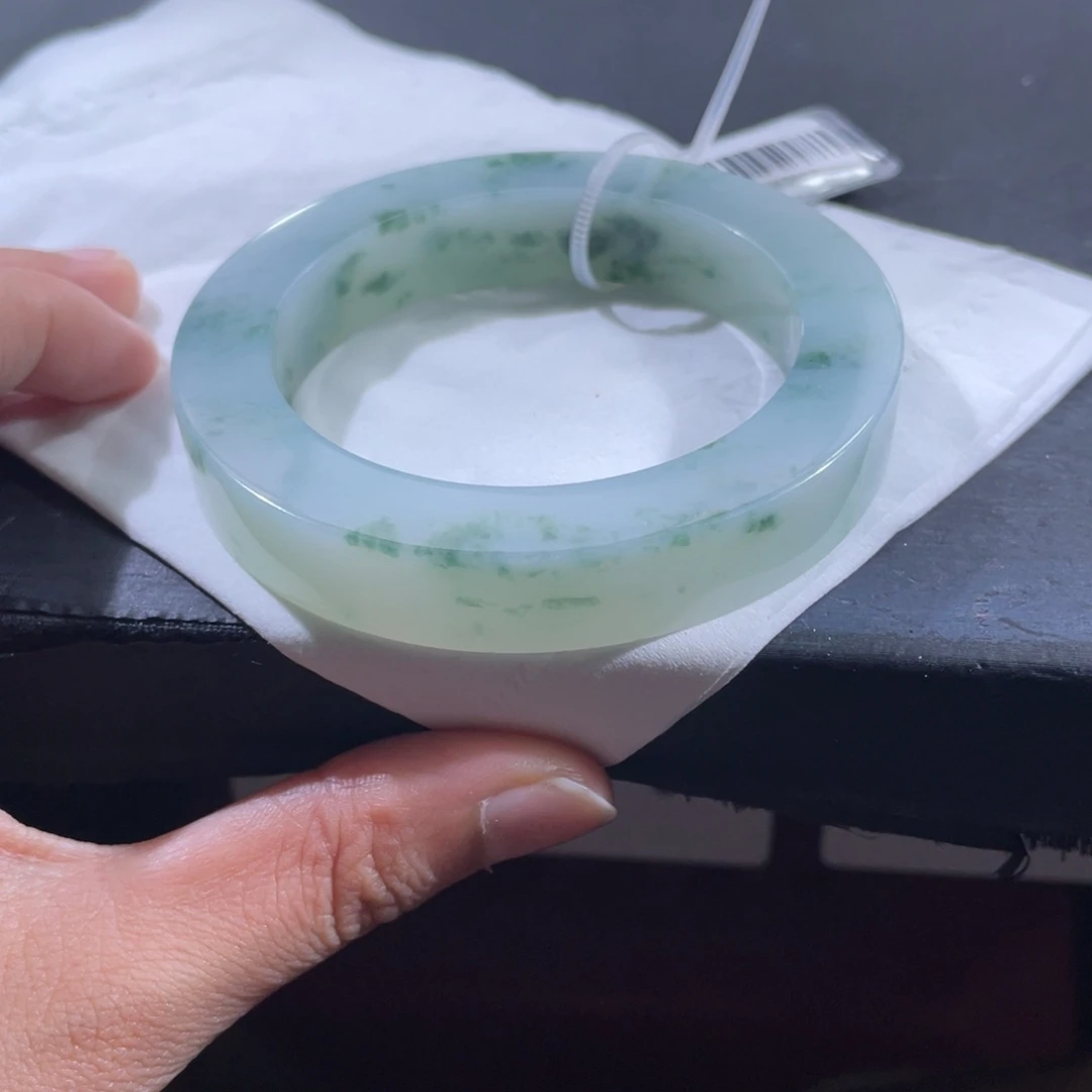 定制翡翠手镯（种超老 飘花）未镶嵌