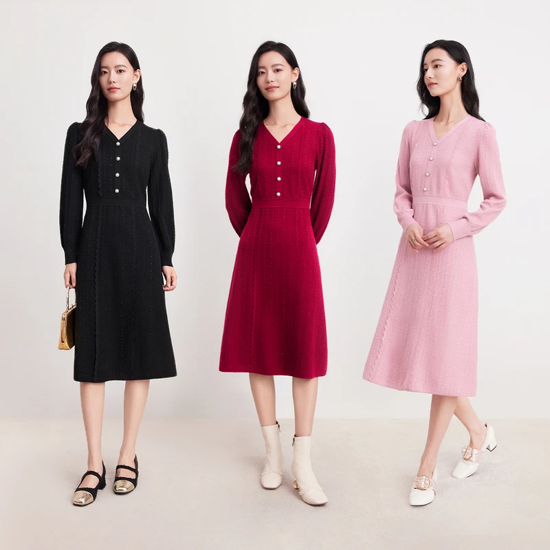 风衣大衣伴侣|万能内搭|珂莱蒂尔新款气质显瘦v领钉钻连衣裙
