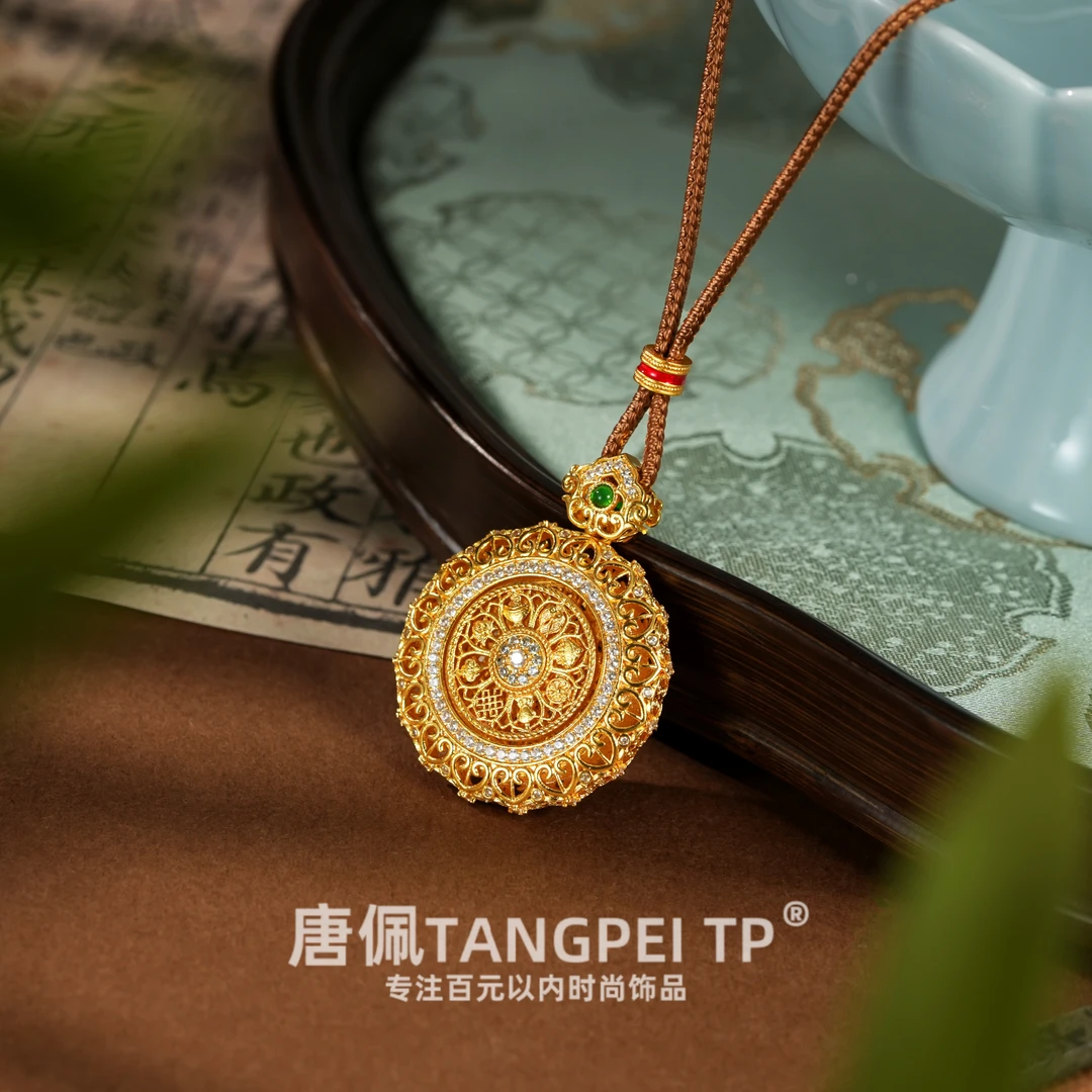 铜合金布艺项链 设计感新中式镂空花丝如意八宝罗盘项链时尚饰品