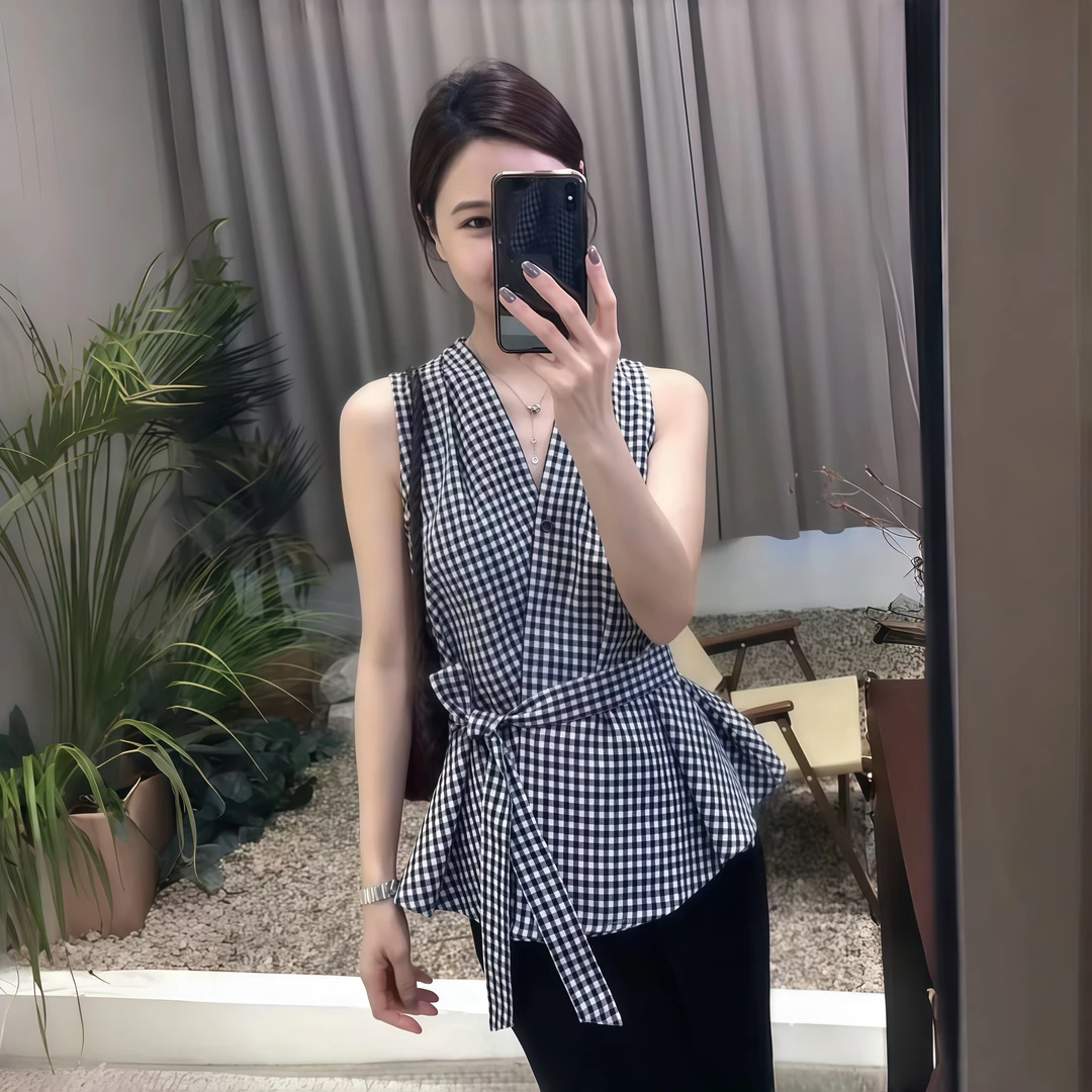复古港风V领格子绑带收腰无袖衬衫女夏季新款时尚洋气风显瘦上衣