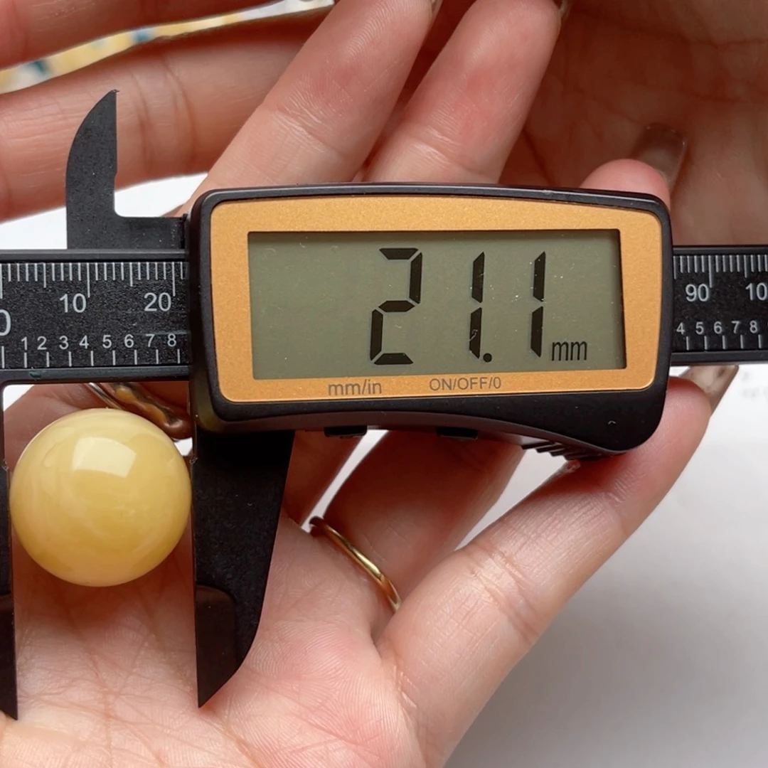 蜜蜡裸石未镶嵌边****珀蜜蜡圆珠梦