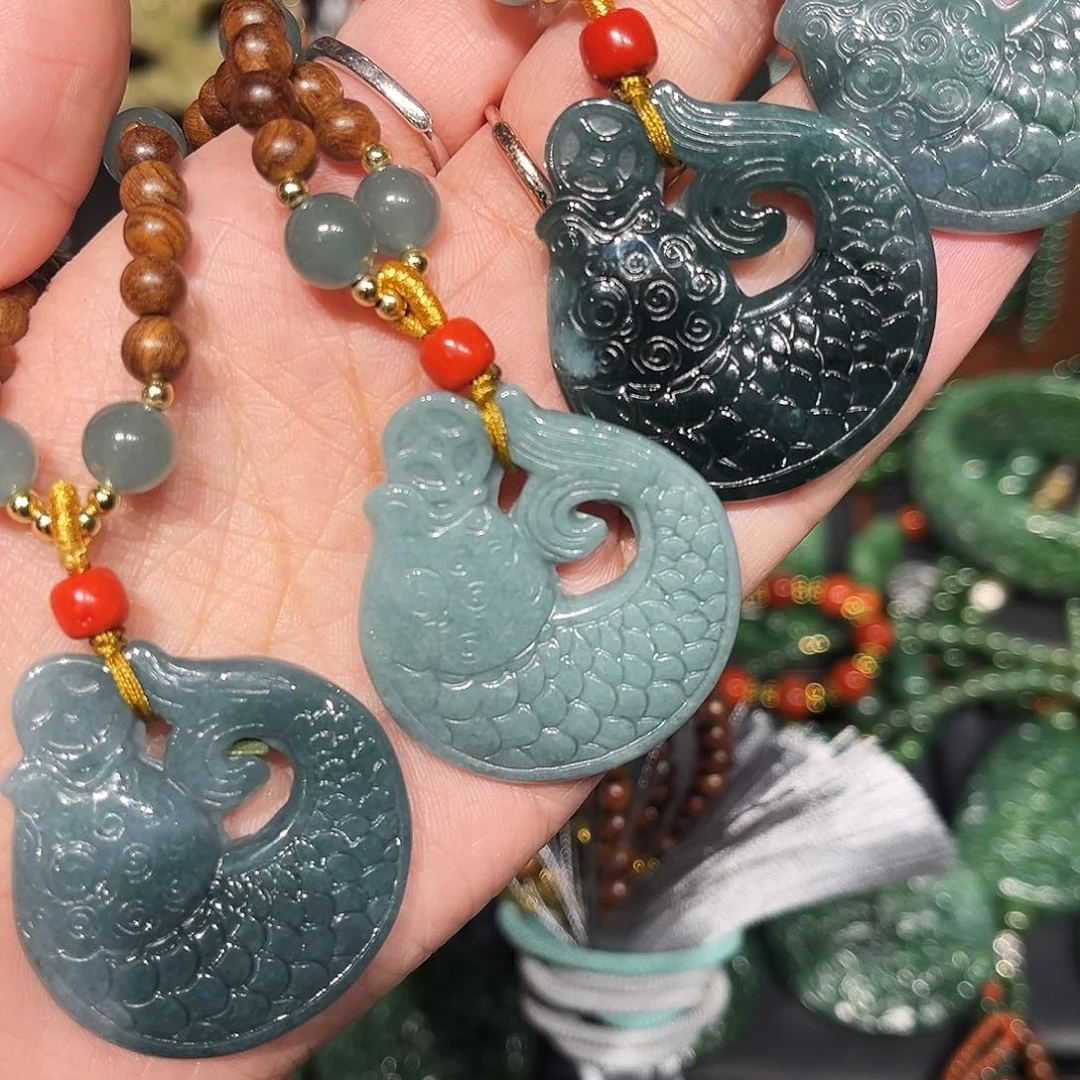 颈饰未镶嵌和田玉（糖玉）