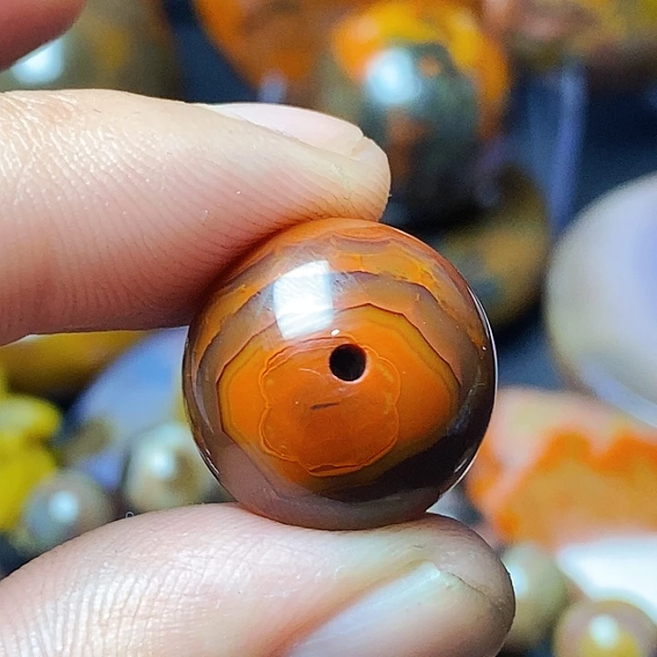 荣***佛玛瑙/玉髓未镶嵌战国红