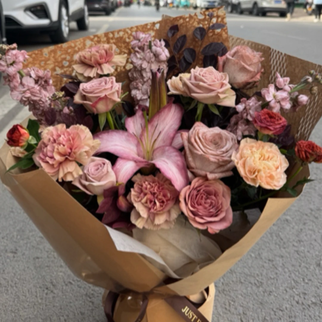 复古吸色、高级扇形大花束