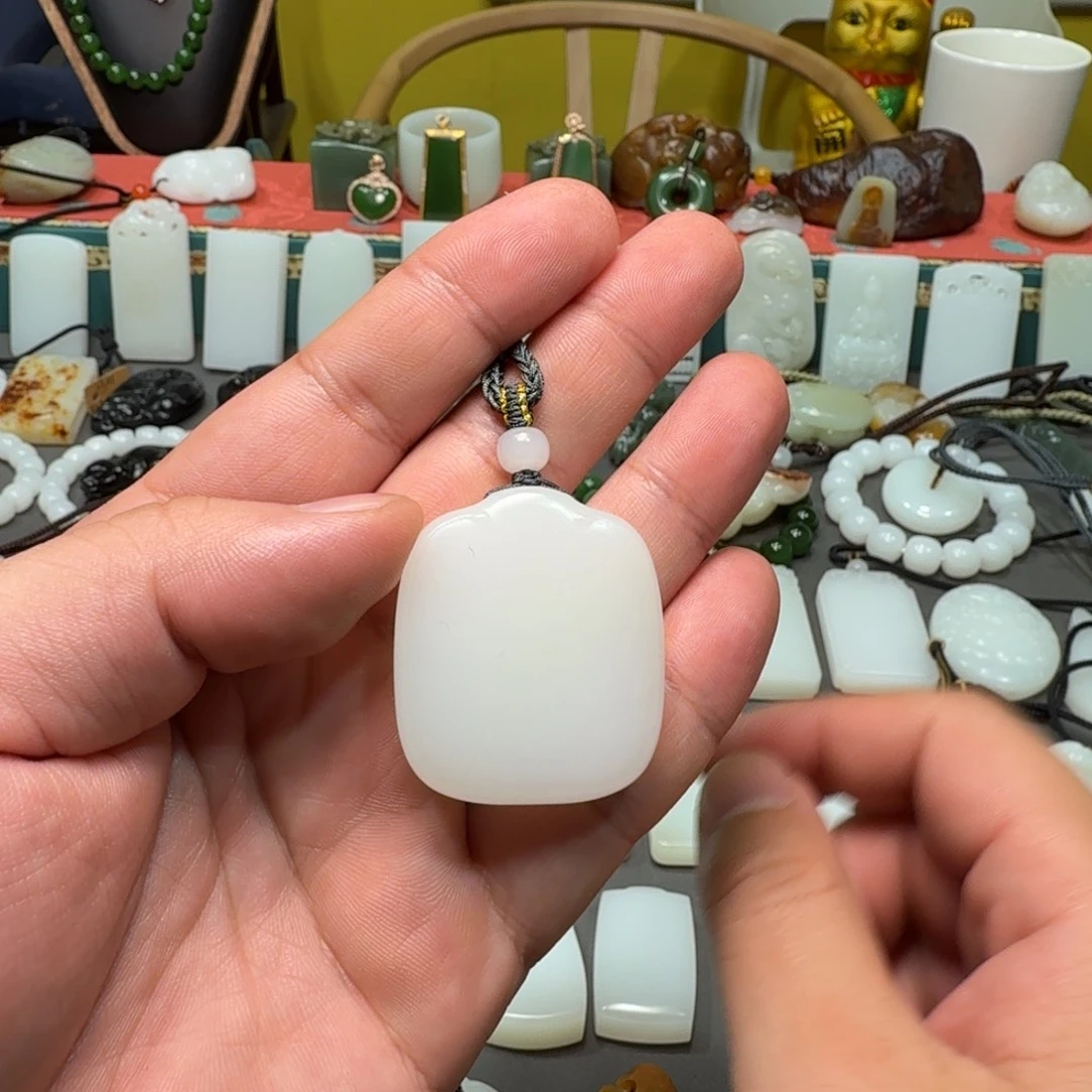 和田玉未镶嵌吊坠(不含链)