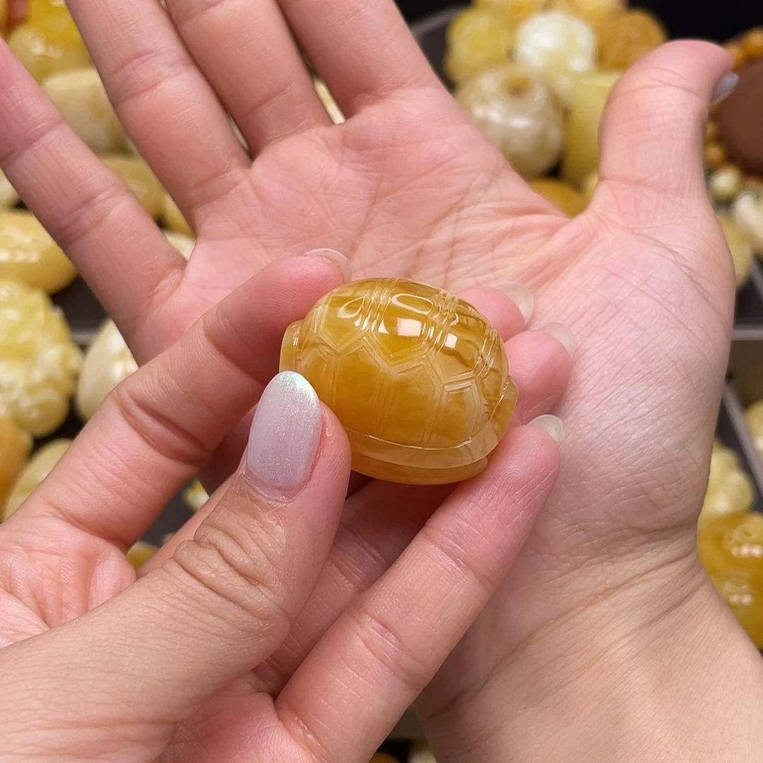 蜜蜡裸石未镶嵌小****?蜜蜡