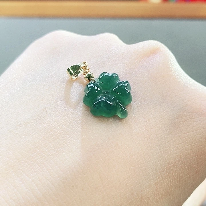 翡翠未镶嵌手镯（圆镯）