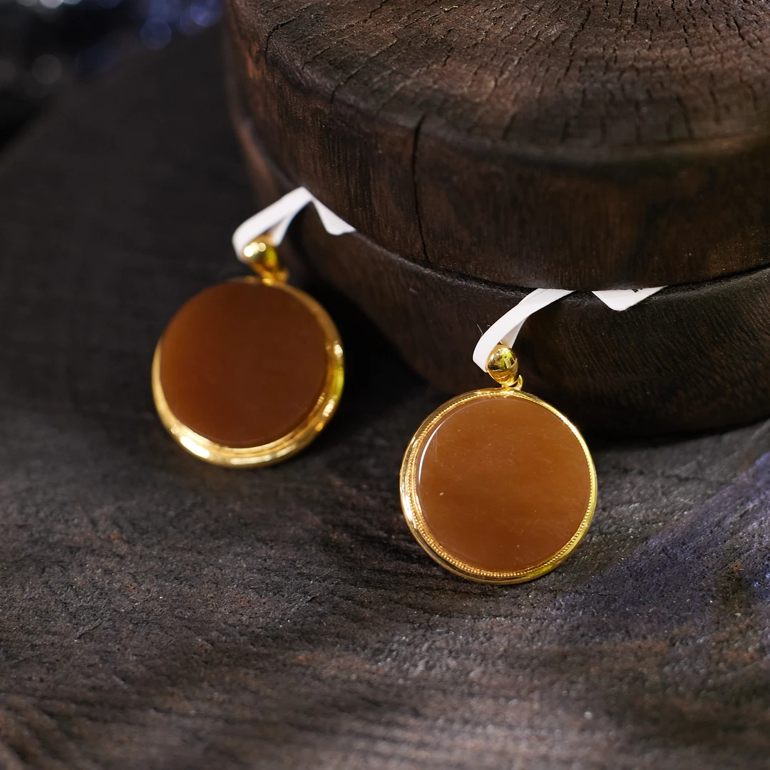 【歪歪】糖玉圆牌吊坠*18K金（多样性发一）XB-W6840