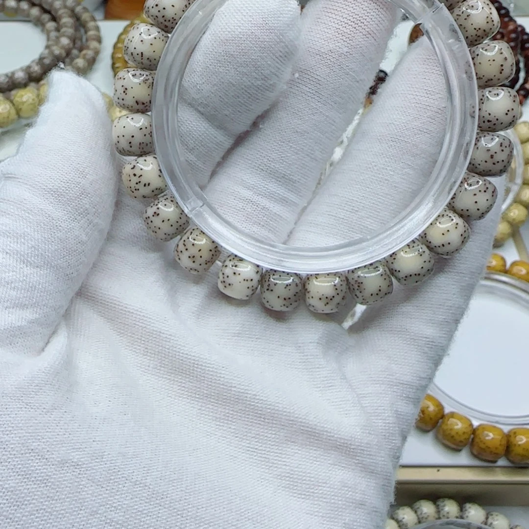 山***剧星月菩提手串瓷白9×8