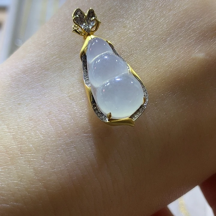 吊坠(不含链)18K金镶嵌翡翠