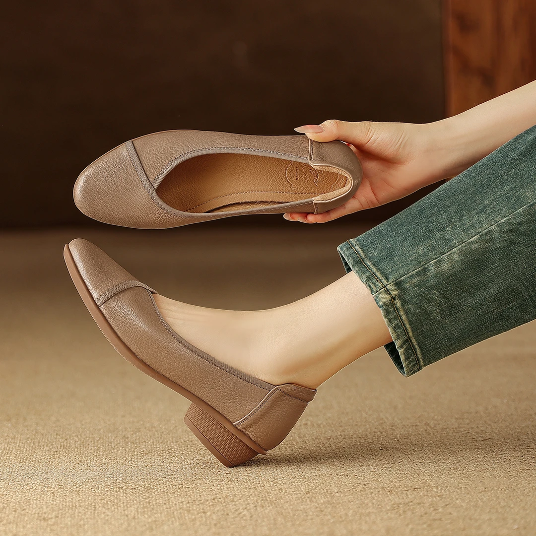 3cm韩版圆头一脚蹬单鞋粗跟百搭真皮浅口小皮鞋时尚不累脚工作鞋