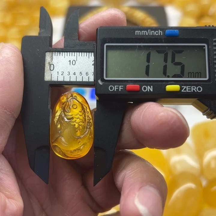 琥珀（矿物珀）未镶嵌裸石