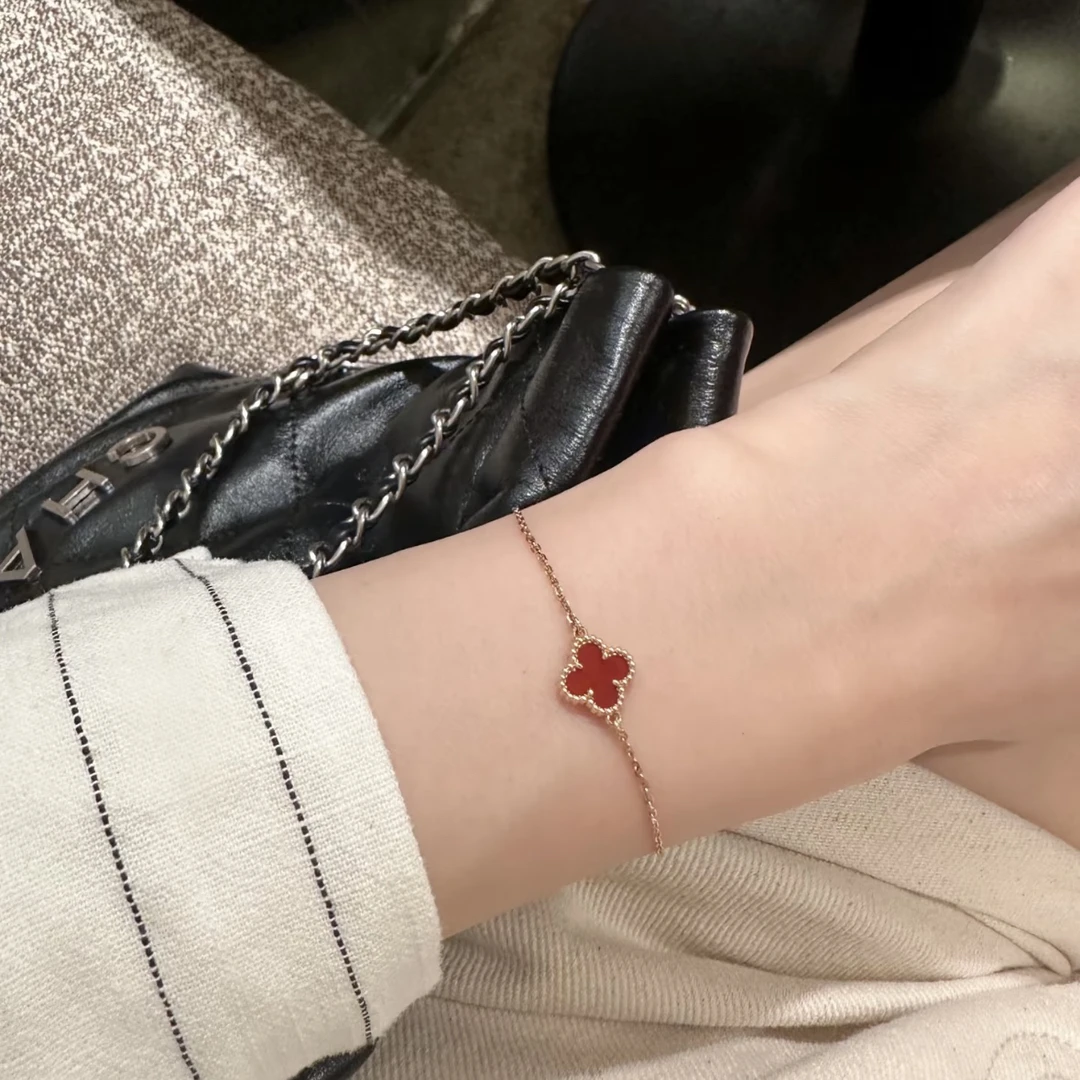 95新 梵克雅宝 梵克雅宝/项链/吊坠/8349