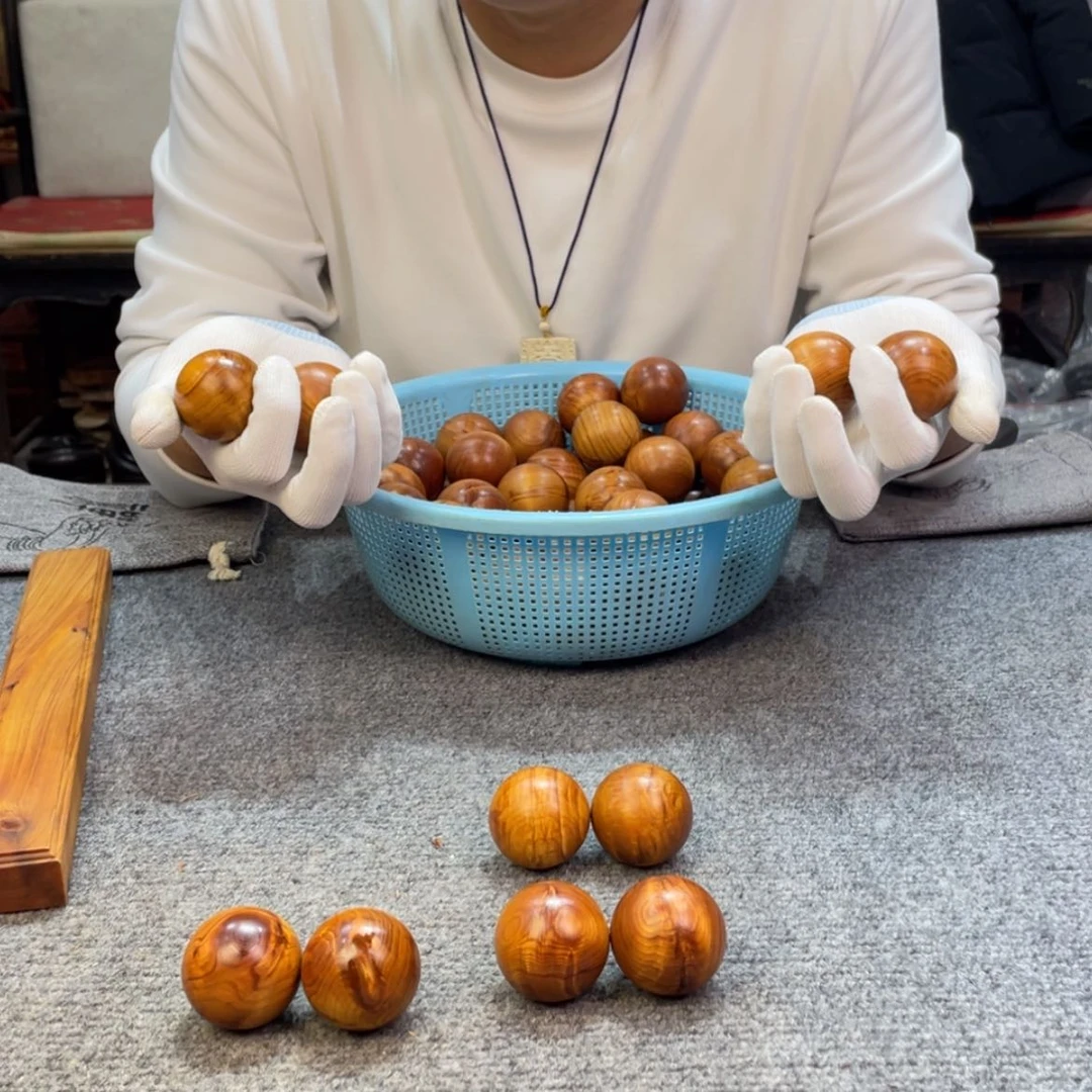 【闪购商品】柏木（崖柏）4.0龙胆玉化闪电手球，到手一对，头档
