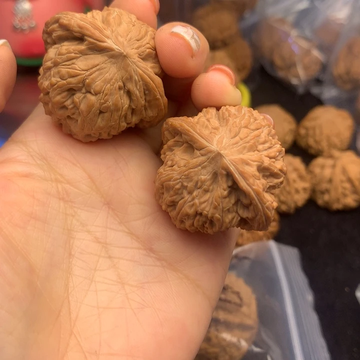 文玩核桃吊坠磨盘