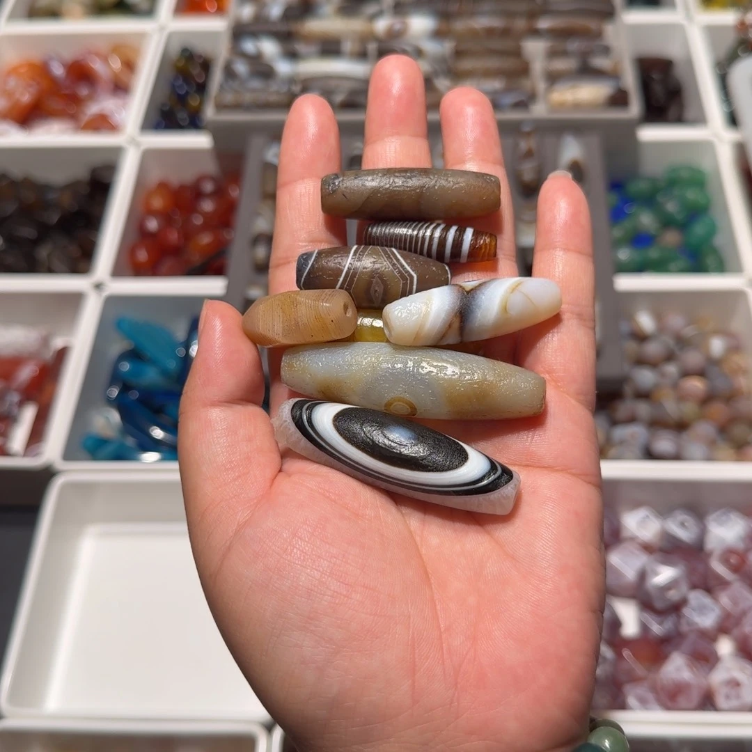 王***鑫未镶嵌玛瑙/玉髓珠宝半成品