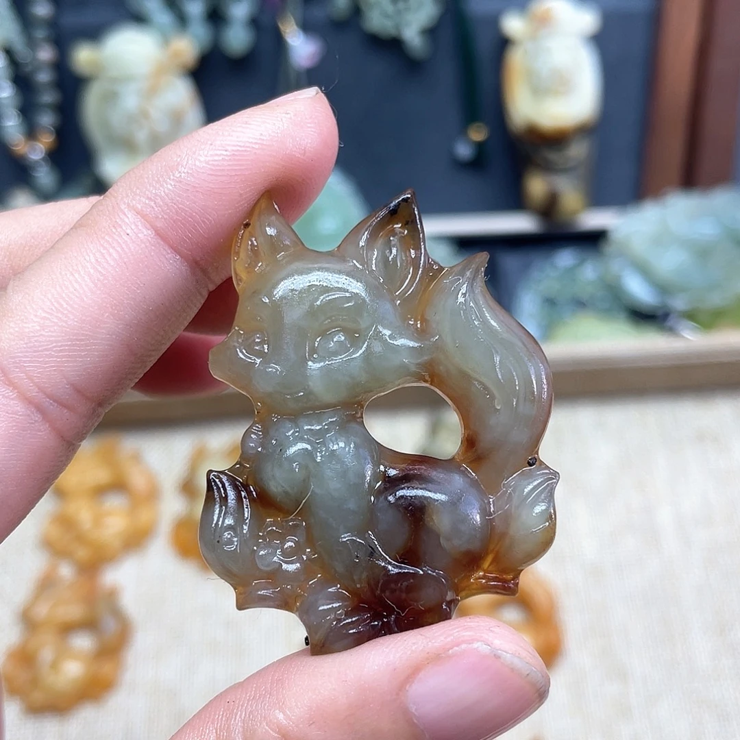 秋***韵未镶嵌蛇纹石玉颈饰