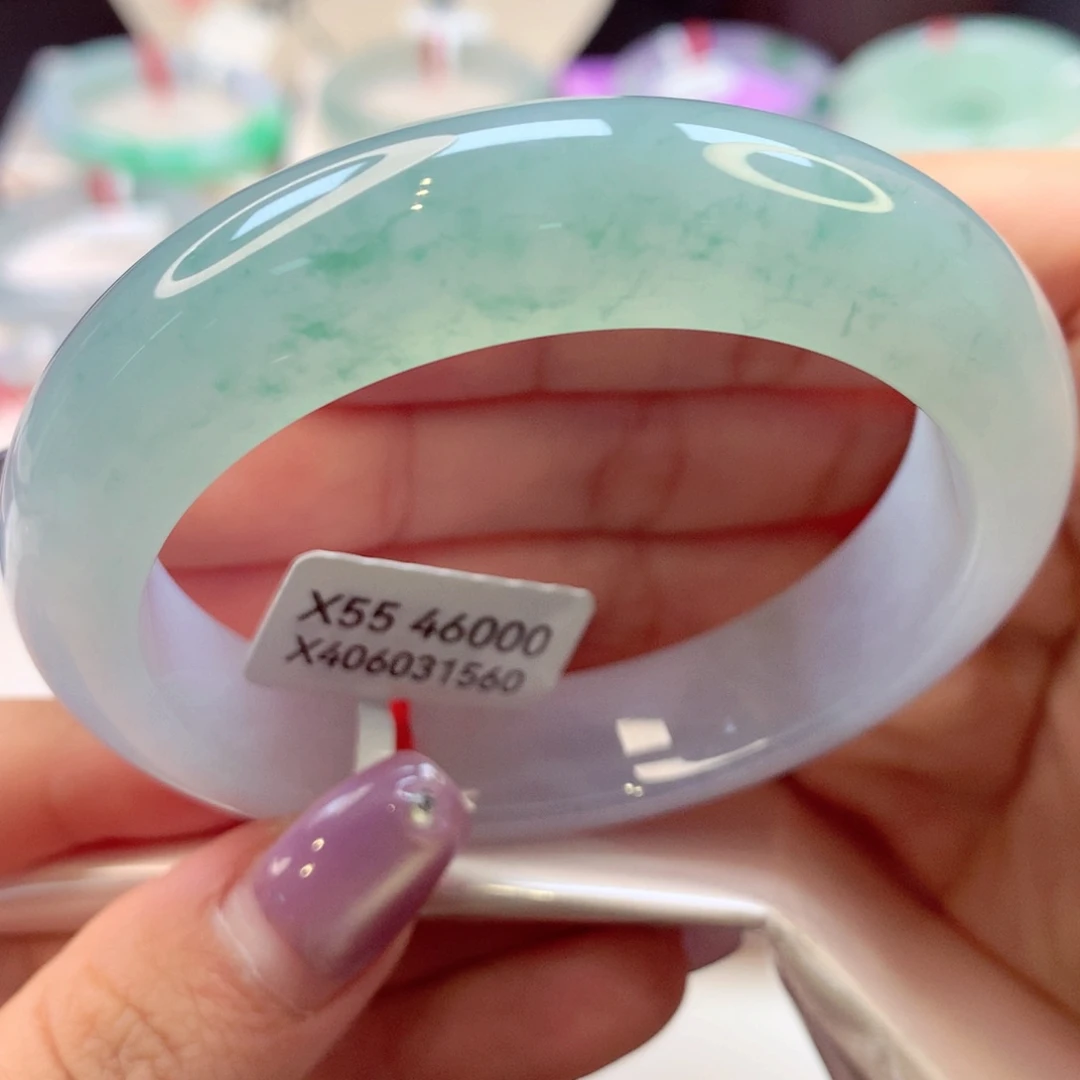 翡翠手镯未镶嵌正圈22号66