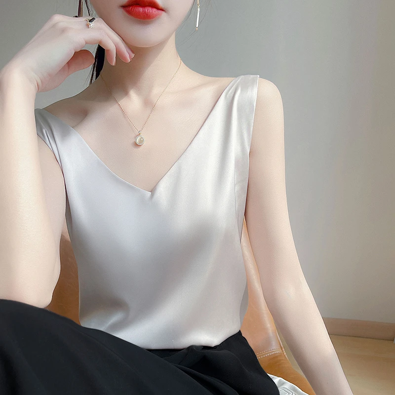 真丝吊带背心女缎面美背白色薄款内搭打底缎面桑蚕丝上衣夏季v领