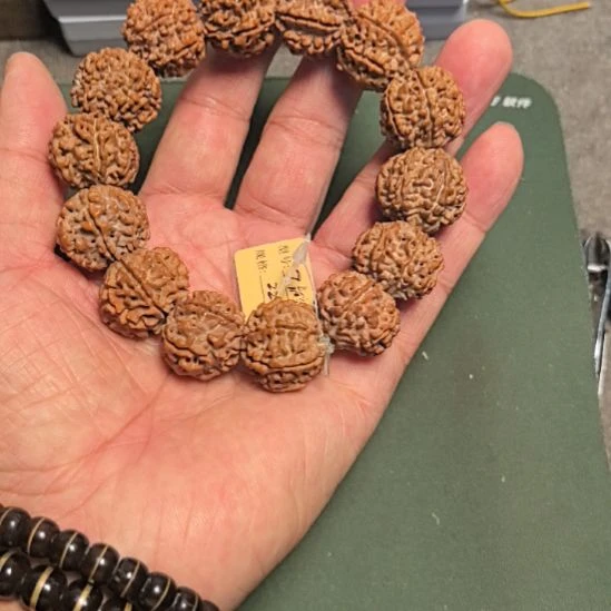手串金刚菩提七瓣大金刚手串，22左右，原生态的籽，精挑细选