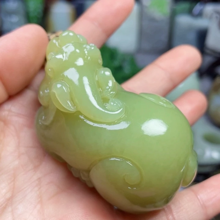 和田玉未镶嵌挂件