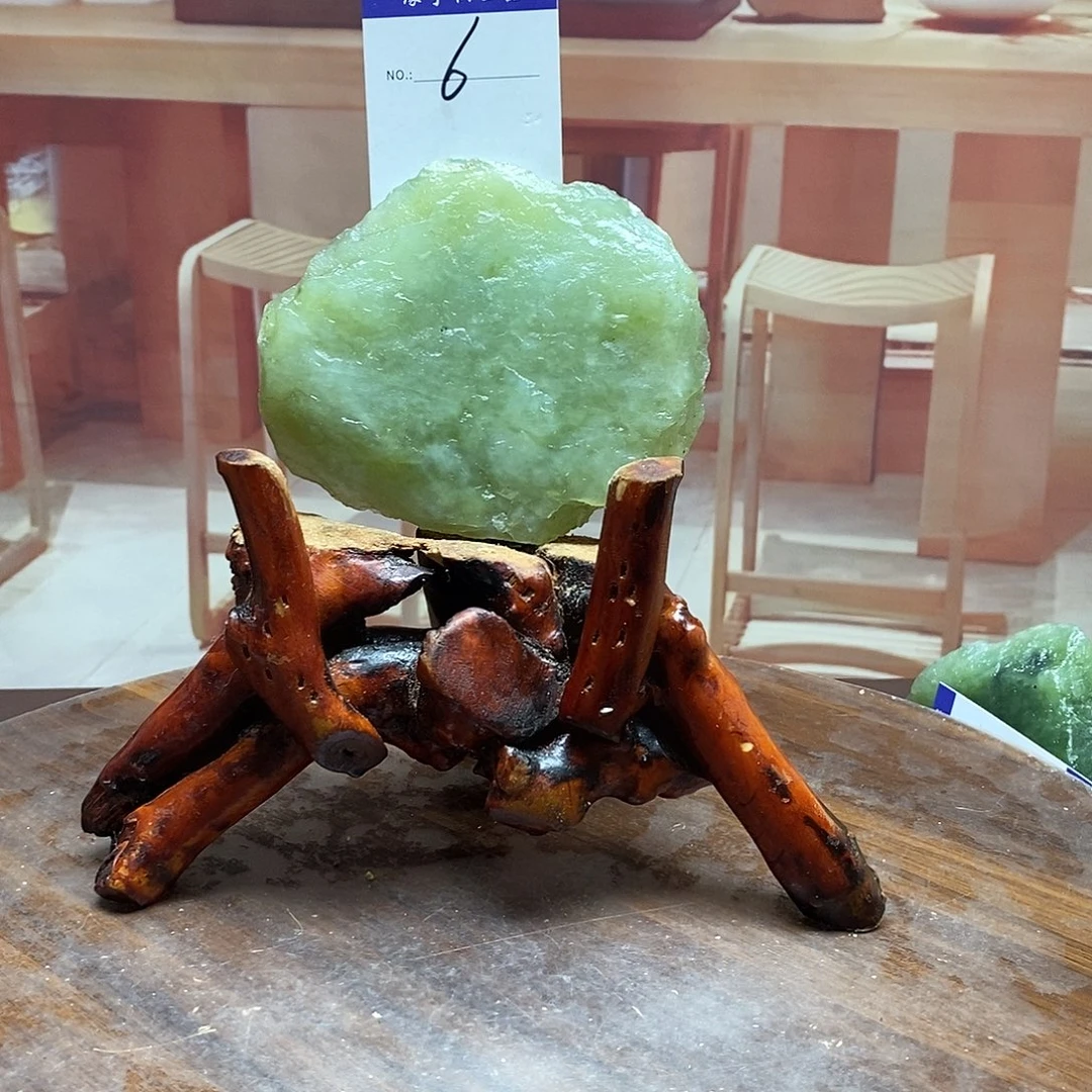 蛇纹石玉未镶嵌原石