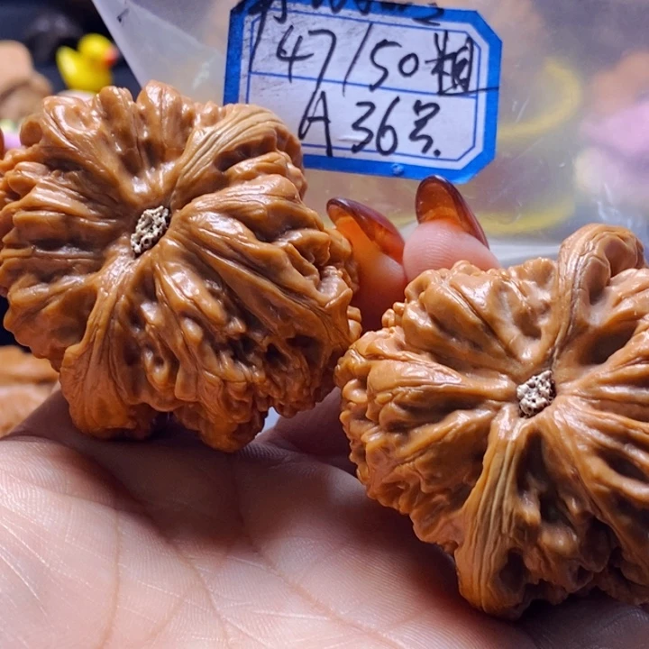 用***0吊坠文玩核桃粗筋