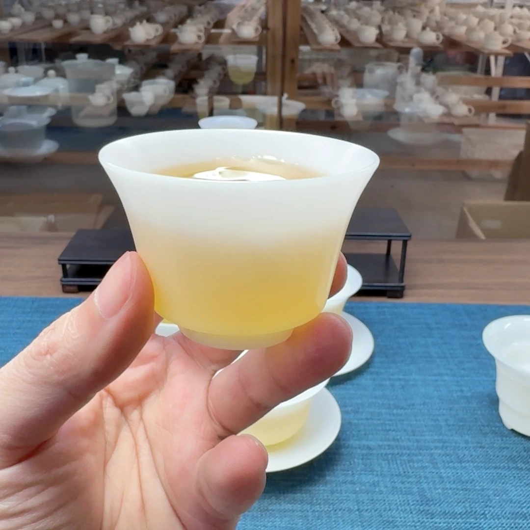 马蹄素烧薄胎璞玉瓷茶具