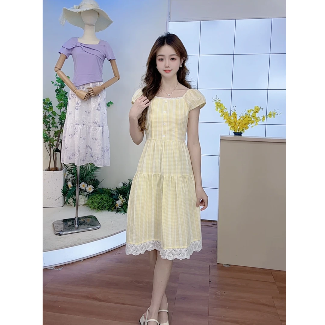 维斯优品·2025新款法式甜美可爱少女风减龄百搭宽松小飞袖连衣裙