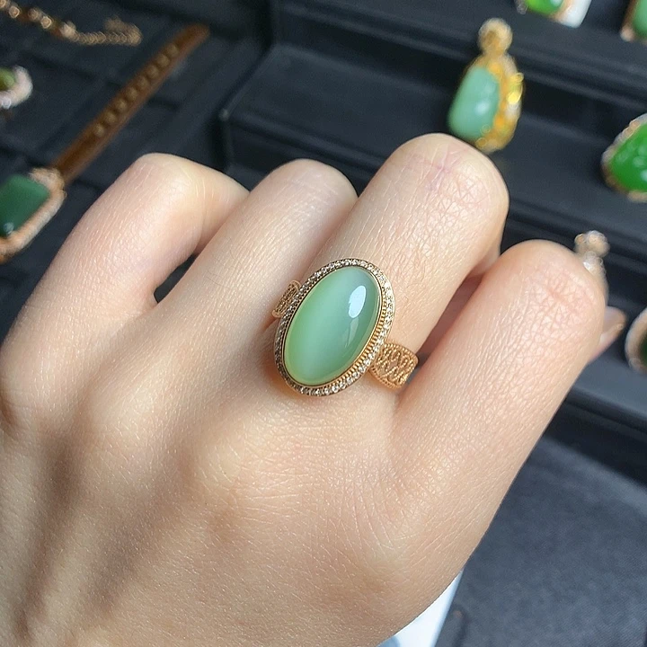 和田玉首饰18K金镶嵌