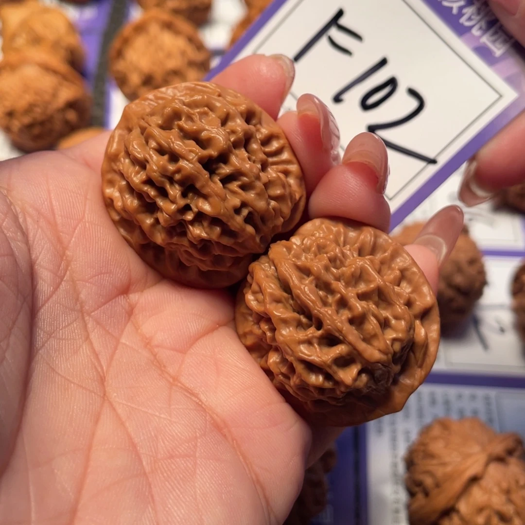 把件文玩核桃102号秦闷32