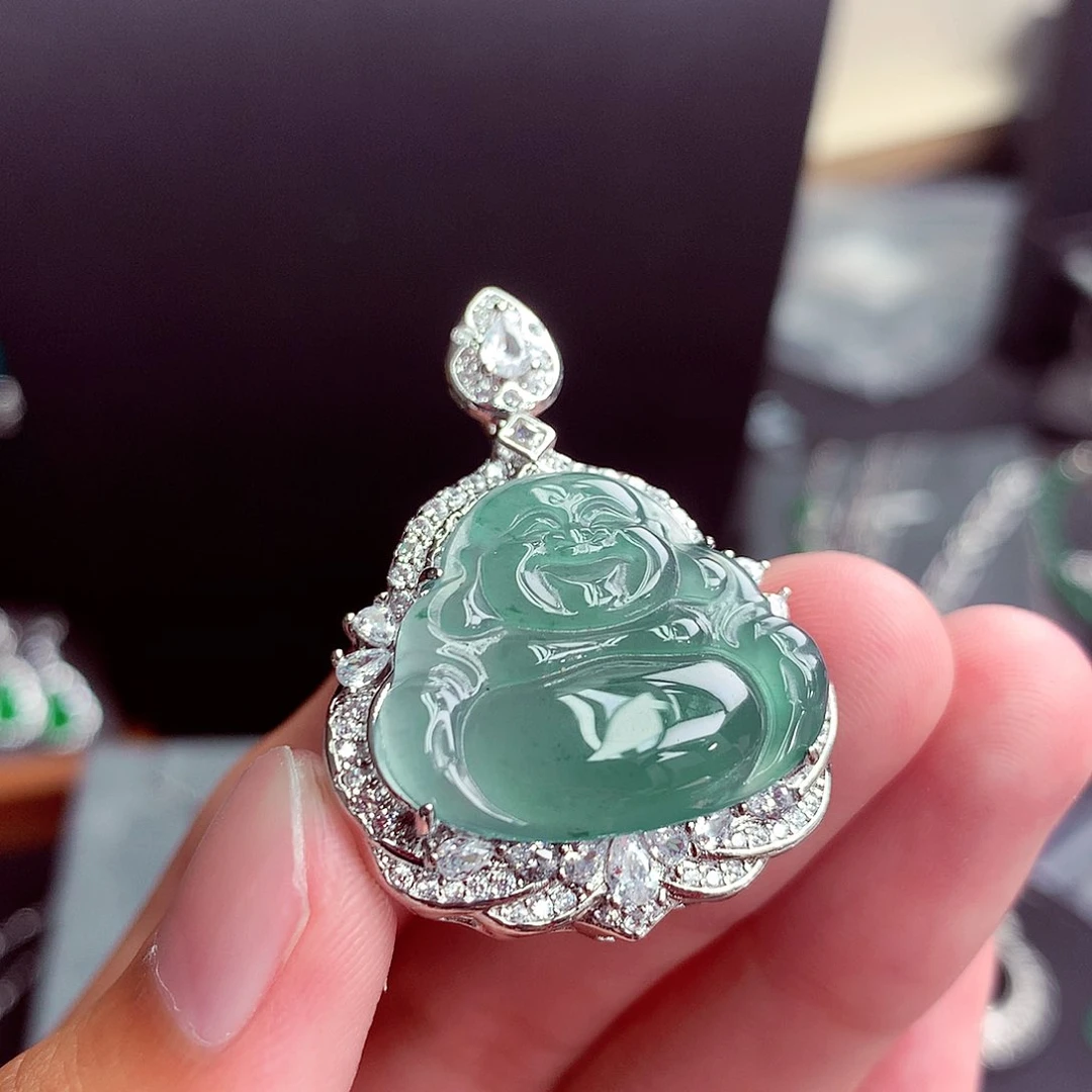 翡翠未镶嵌颈饰挂件