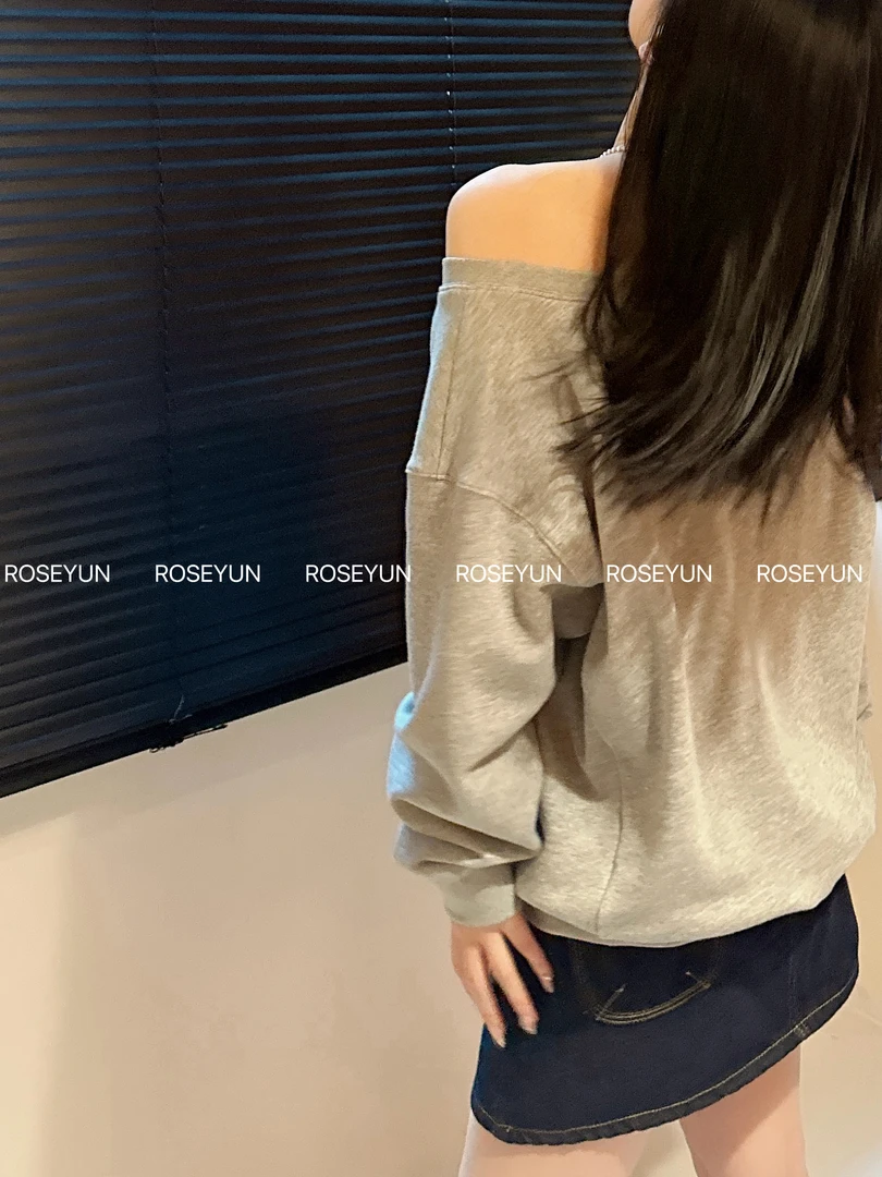 【Rose Yun】少女感 字母印花斜肩卫衣  252016