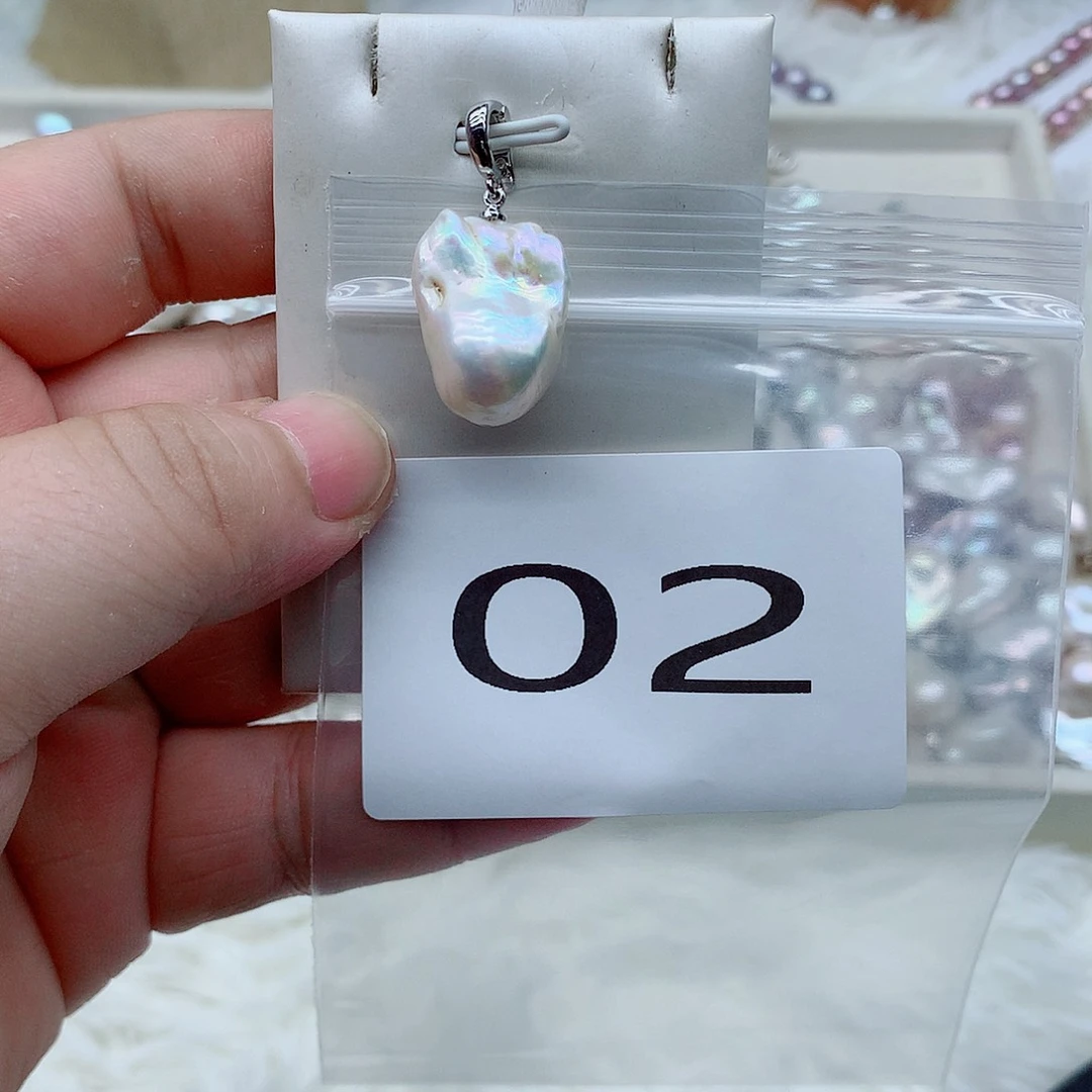 淡水珍珠合金颈饰
