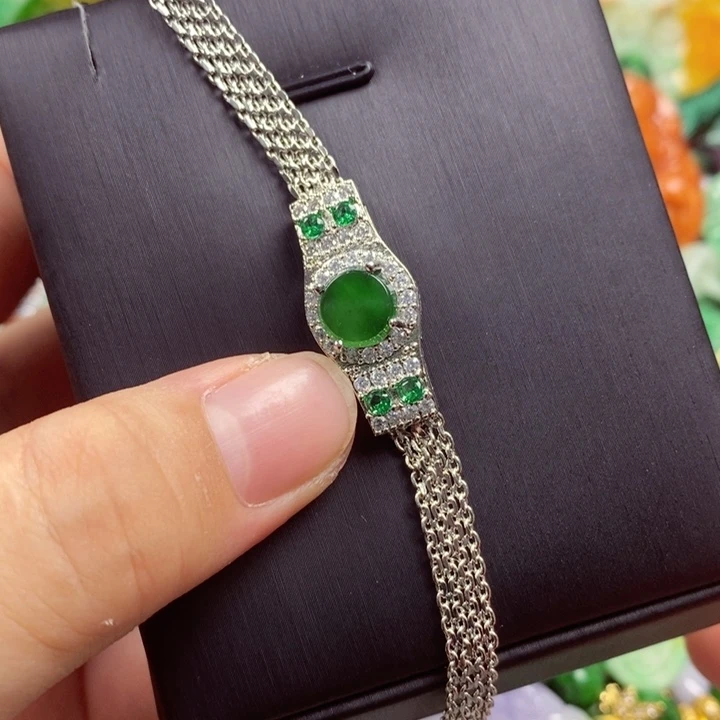 翡翠未镶嵌吊坠(赠链)