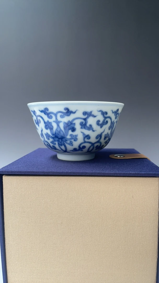 鑫龙景陶瓷青花十二宫碗茶杯三秋杯古董