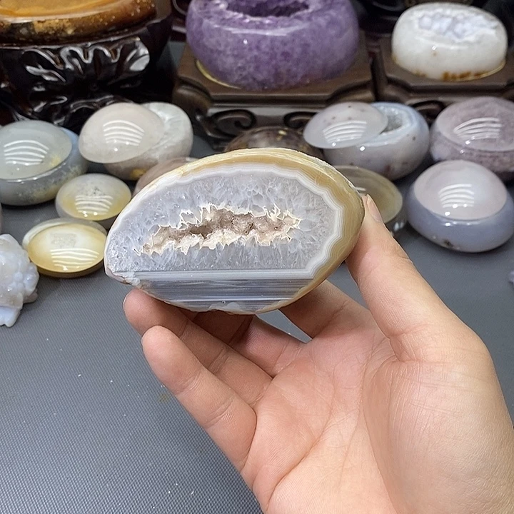 摆件紫晶未镶嵌晶洞