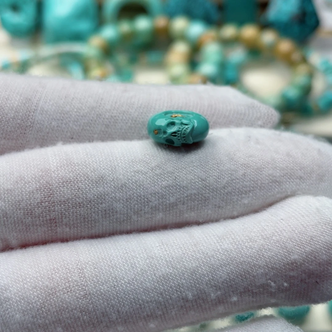 绿松石未镶嵌珠宝奇石