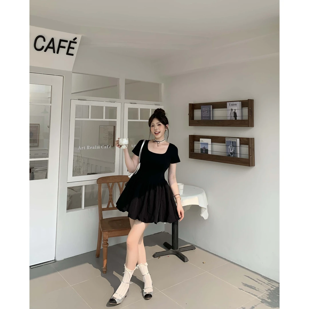 现货【黑色芭蕾】Dottie Ting面包定制法式赫本风吊带花苞连衣裙