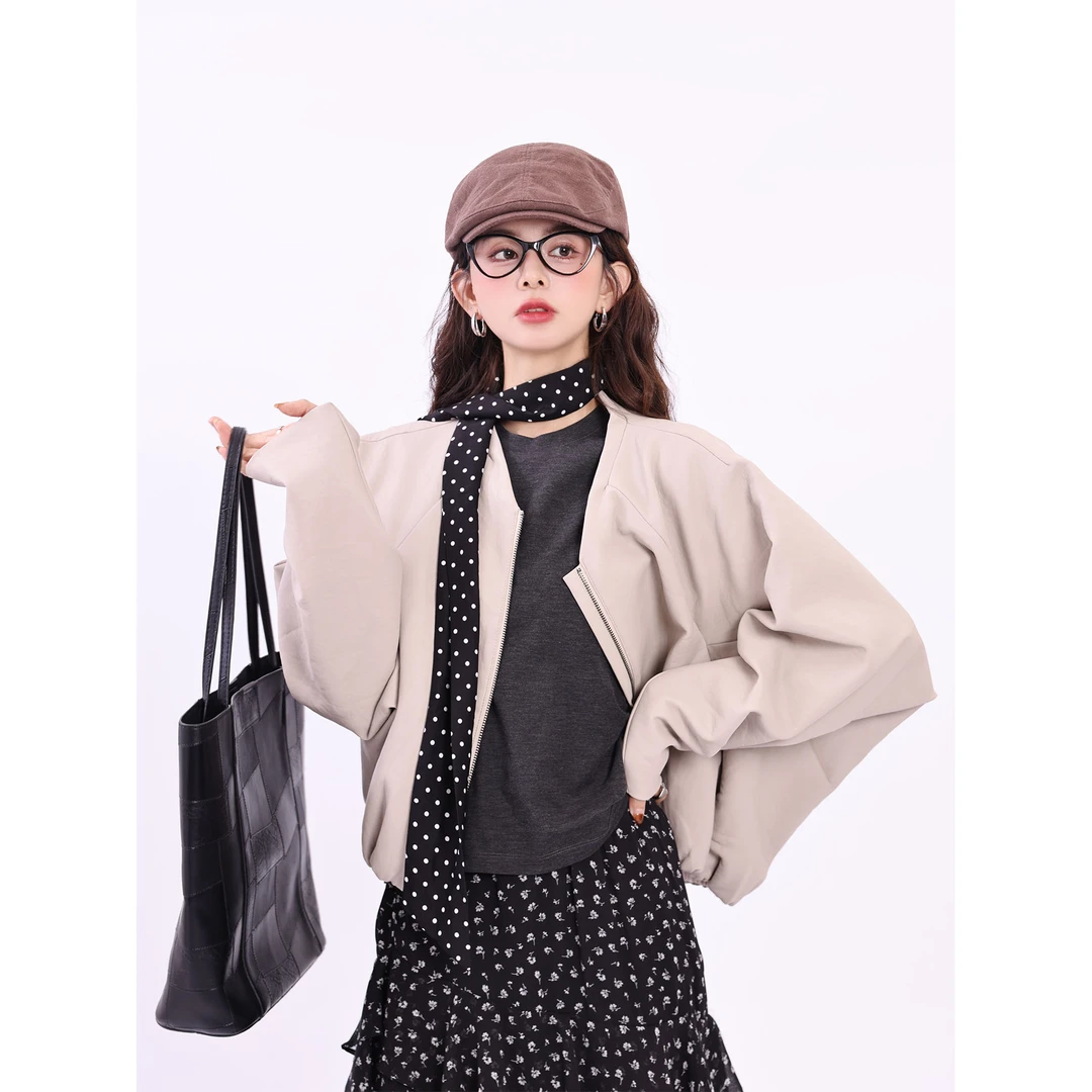 陈佳洁【伴季】休闲气质时尚百搭宽松外套女JP0325087