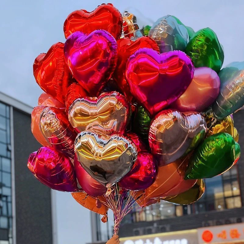 2026新年18寸爱心形气球放飞飘空马年元旦跨年氛围拍照
