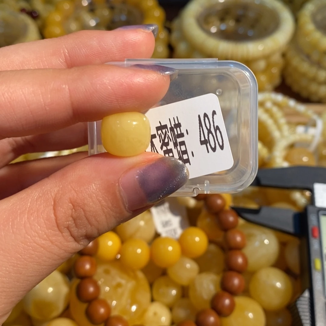 琥珀未镶嵌珠宝奇石486