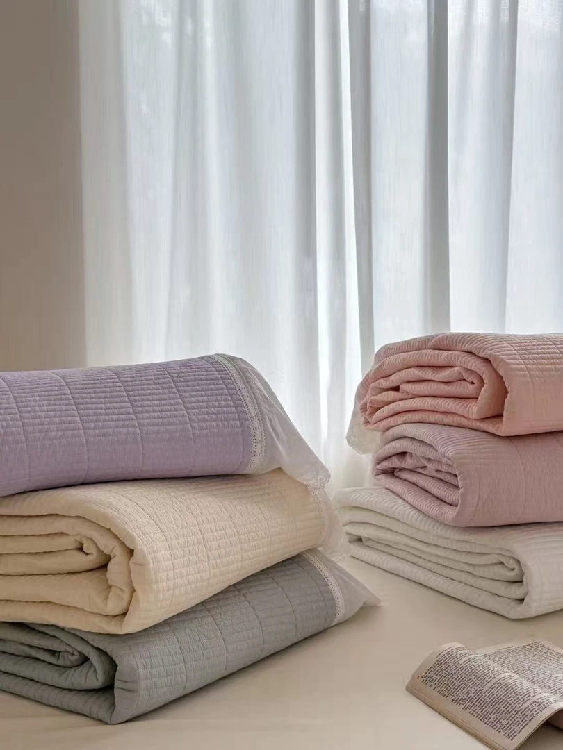 大鹅正品 新款ins韩式花边双面全棉床盖三件套绗缝夹棉纯色床盖