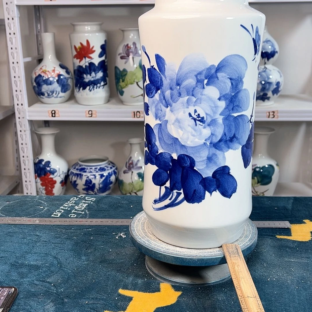 摆件景德镇陶瓷书青牡