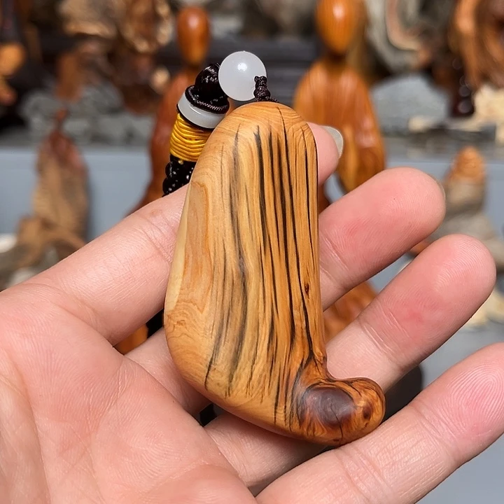 柏木（崖柏）柏木（崖柏）崖柏手把件