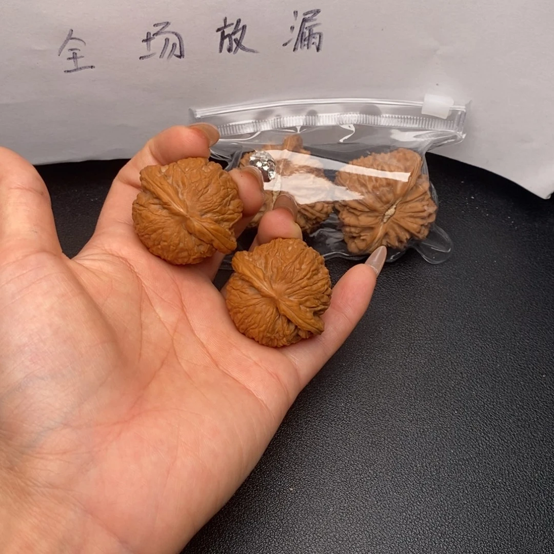 坏***人把件文玩核桃乾隆磨