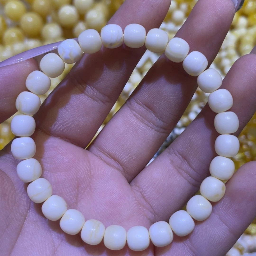 蜜蜡未镶嵌珠宝奇石7m