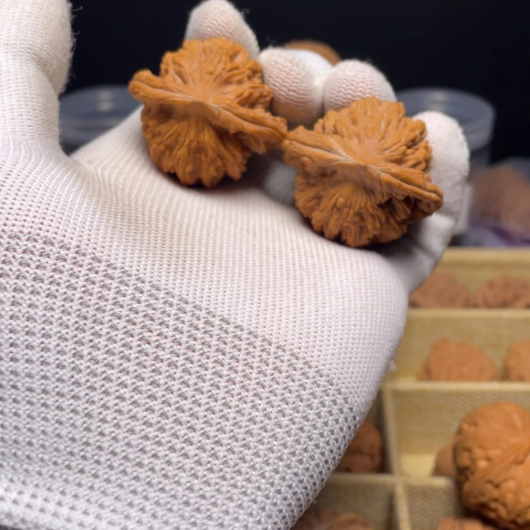 用***7文玩核桃吊坠42虎头