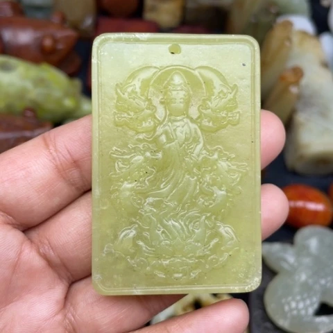 蛇纹石玉未镶嵌颈饰34